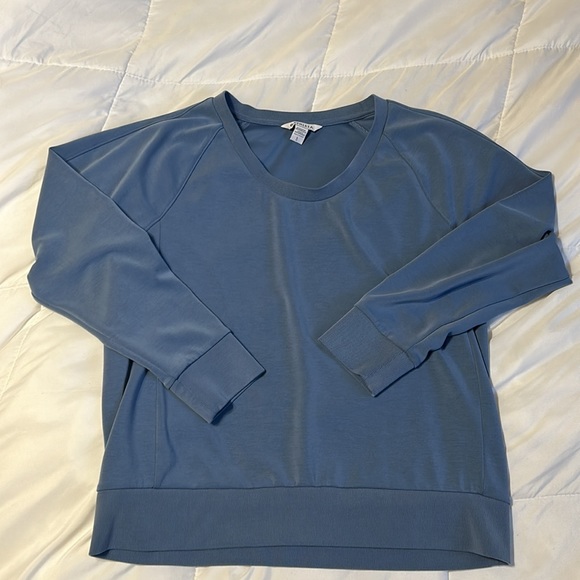 Seasoft Scoop-Neck Sweatshirt Top - Picture 4 of 9